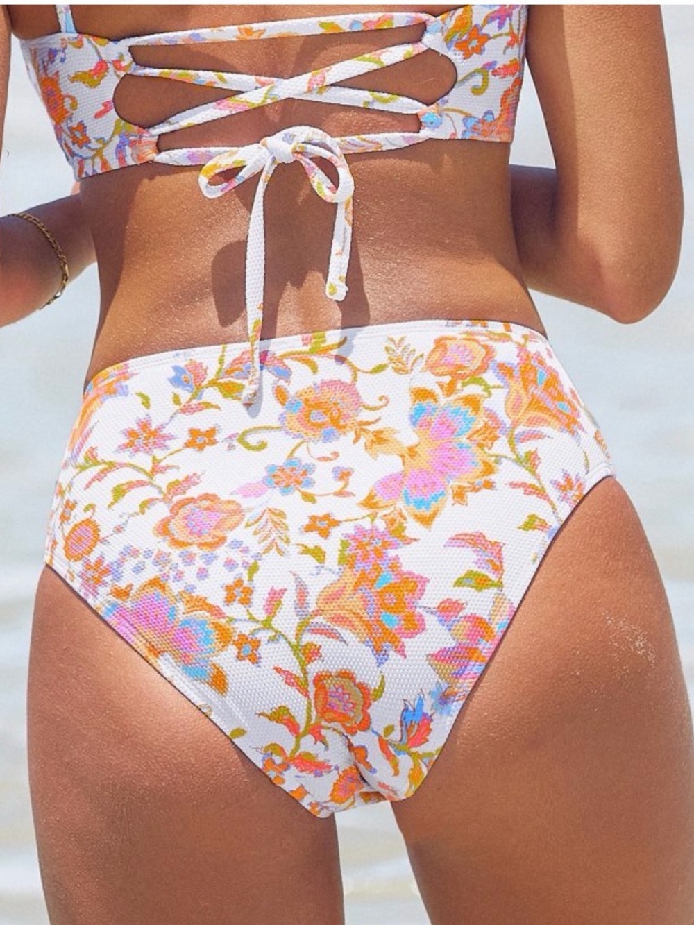 CUPSHE Floral High Waist Bikini Set in White Multicolor Floral Print Size Medium - Picture 3 of 10